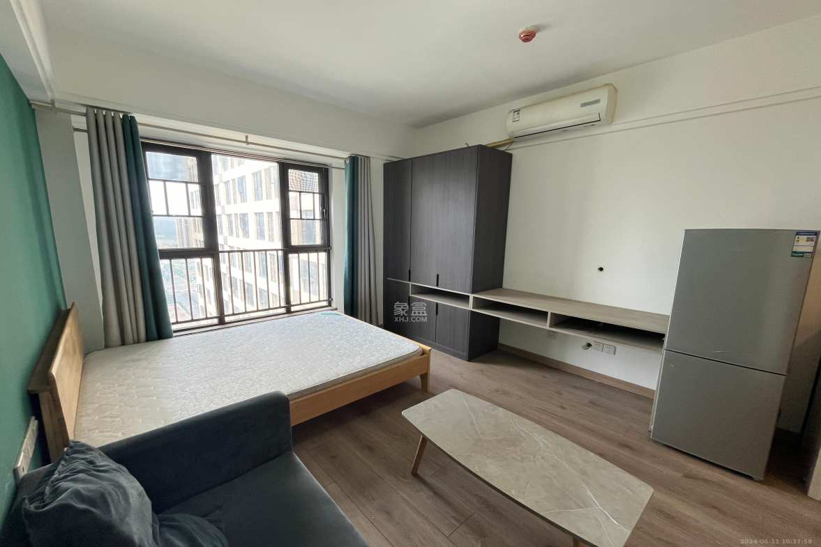 新城和樾(新城和樾公馆)  1室1厅1卫    1200.0元/月 新城和樾(新城和樾公馆)  1室1厅1卫    1200.0元/月室内图