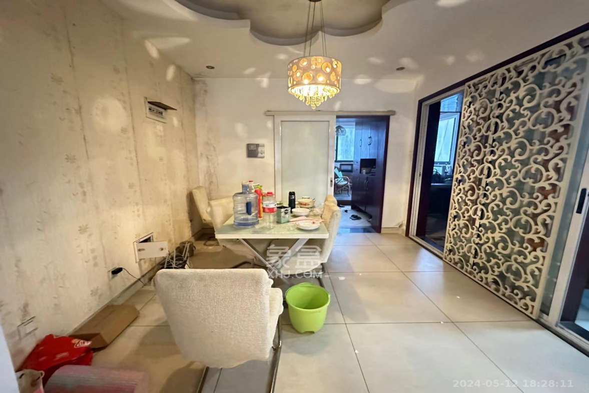 湘江世纪城揽江苑  3室2厅2卫    3200.0元/月室内图1