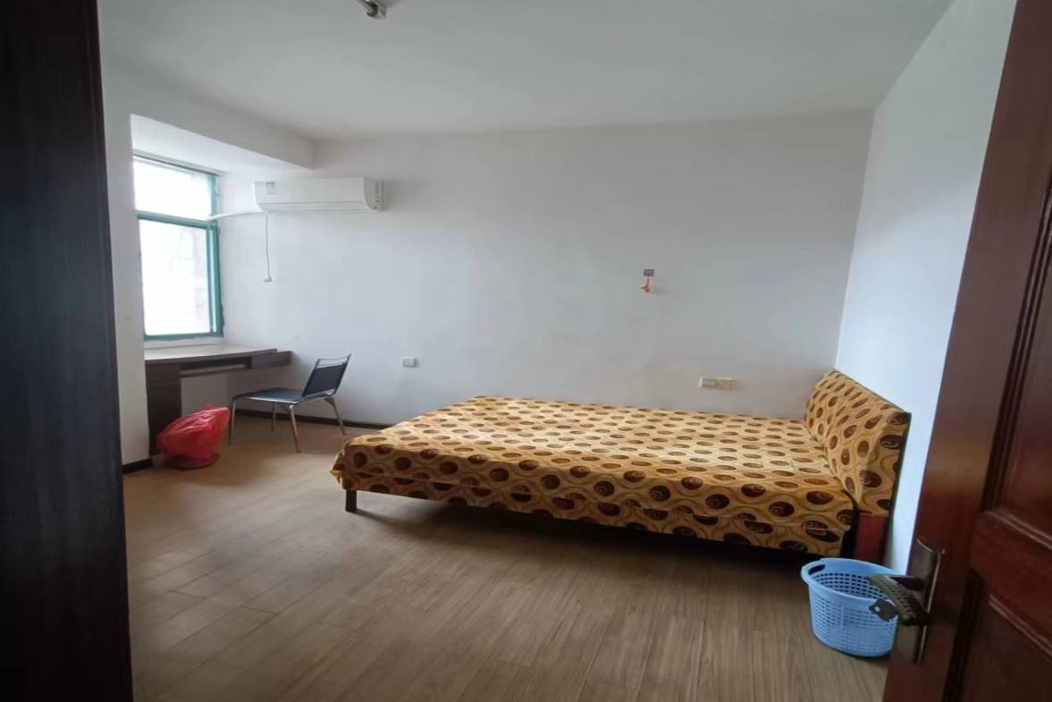 加州阳光小区(吉星阳光) 3室2厅2卫 1200.0元/月 加州阳光小区(吉星阳光) 3室2厅2卫 1200.0元/月室内图