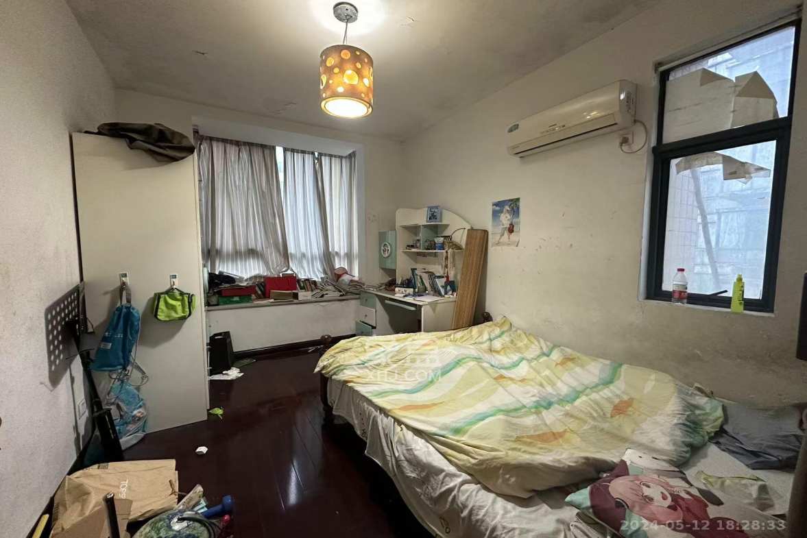 湘江世纪城揽江苑  3室2厅2卫    3200.0元/月室内图