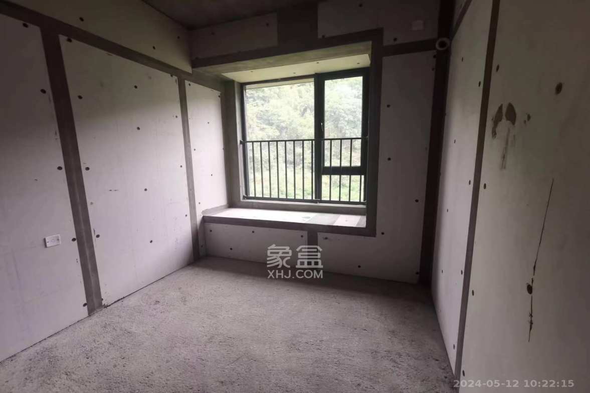 招商雍山湖  5室2厅2卫   2000.00元/月室内图