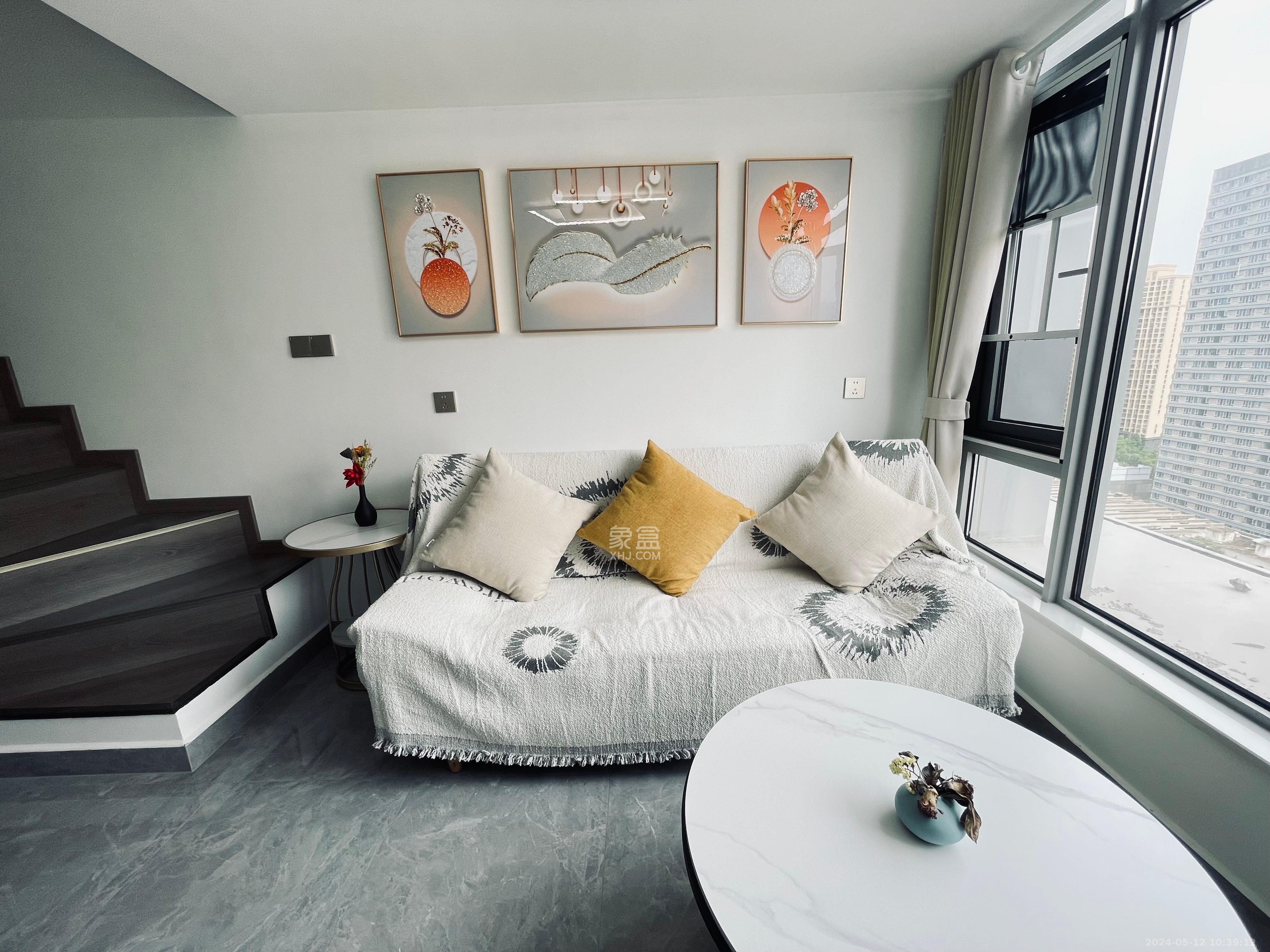 保利天禧EF区  2室1厅1卫    2600.0元/月