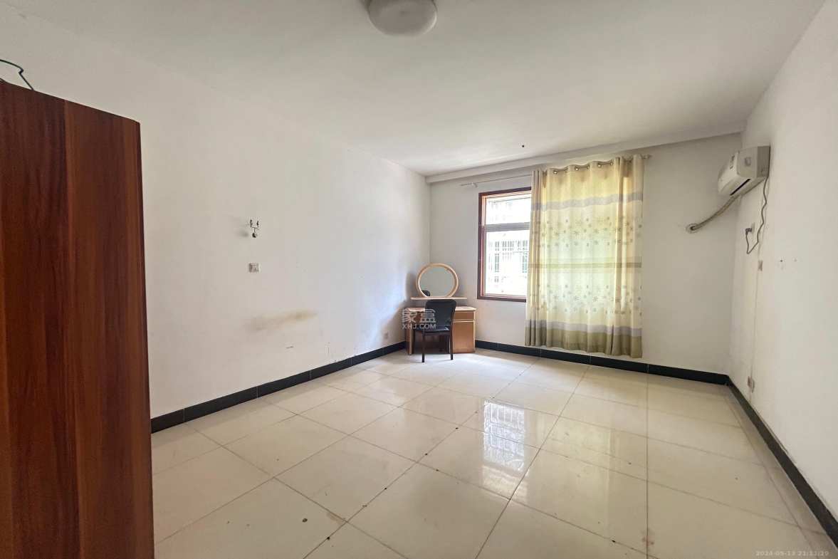 德思勤城市广场(宝格丽公寓) 1室1厅1卫 4200.0元/月 德思勤城市广场(宝格丽公寓) 1室1厅1卫 4200.0元/月室内图