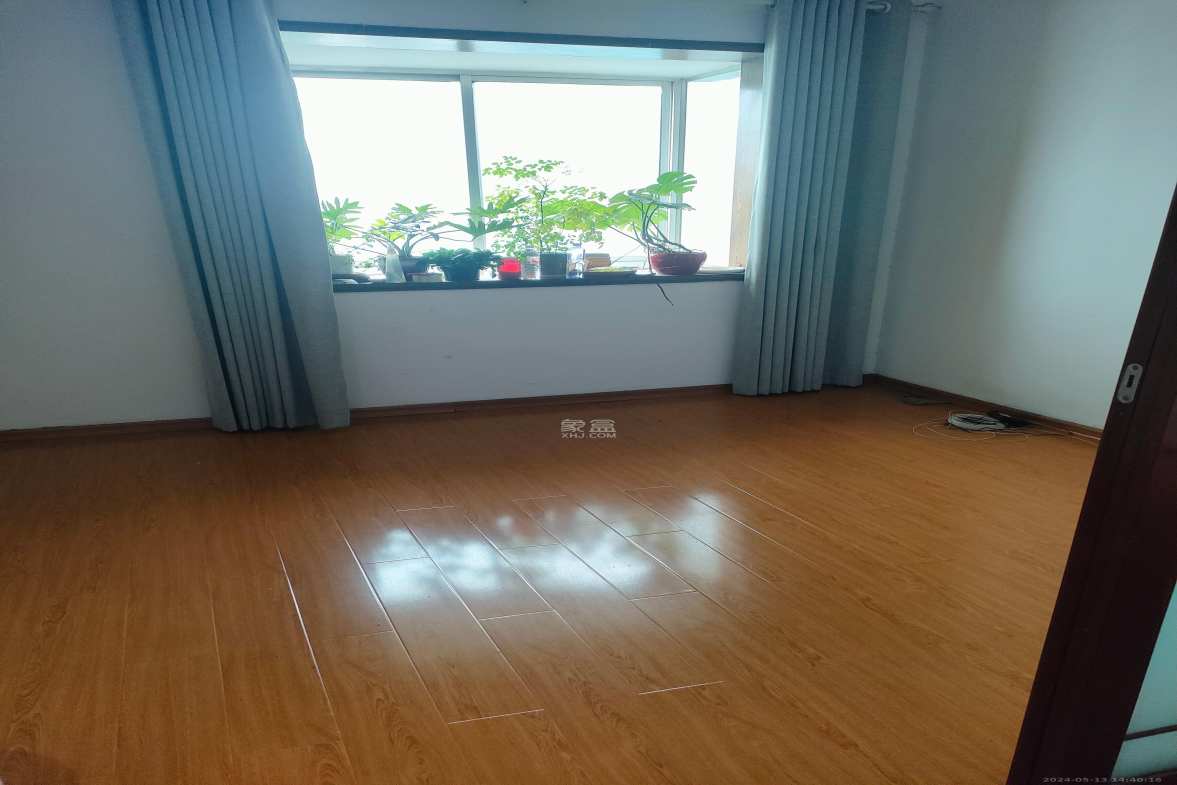 湘诚时速风标  1室1厅1卫    1500.0元/月 湘诚时速风标  1室1厅1卫    1500.0元/月室内图