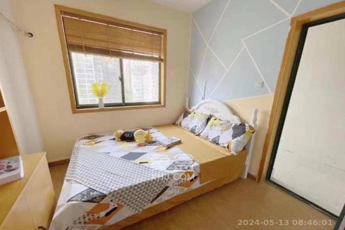 华盛世纪新城  4室2厅1卫    1300.0元/月室内图1