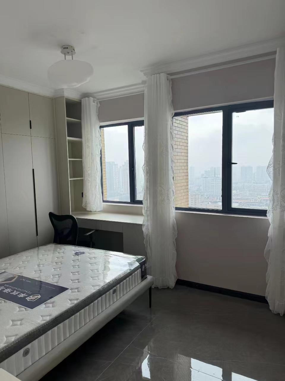 盛世时代广场  0室0厅0卫    1000.0元/月室内图