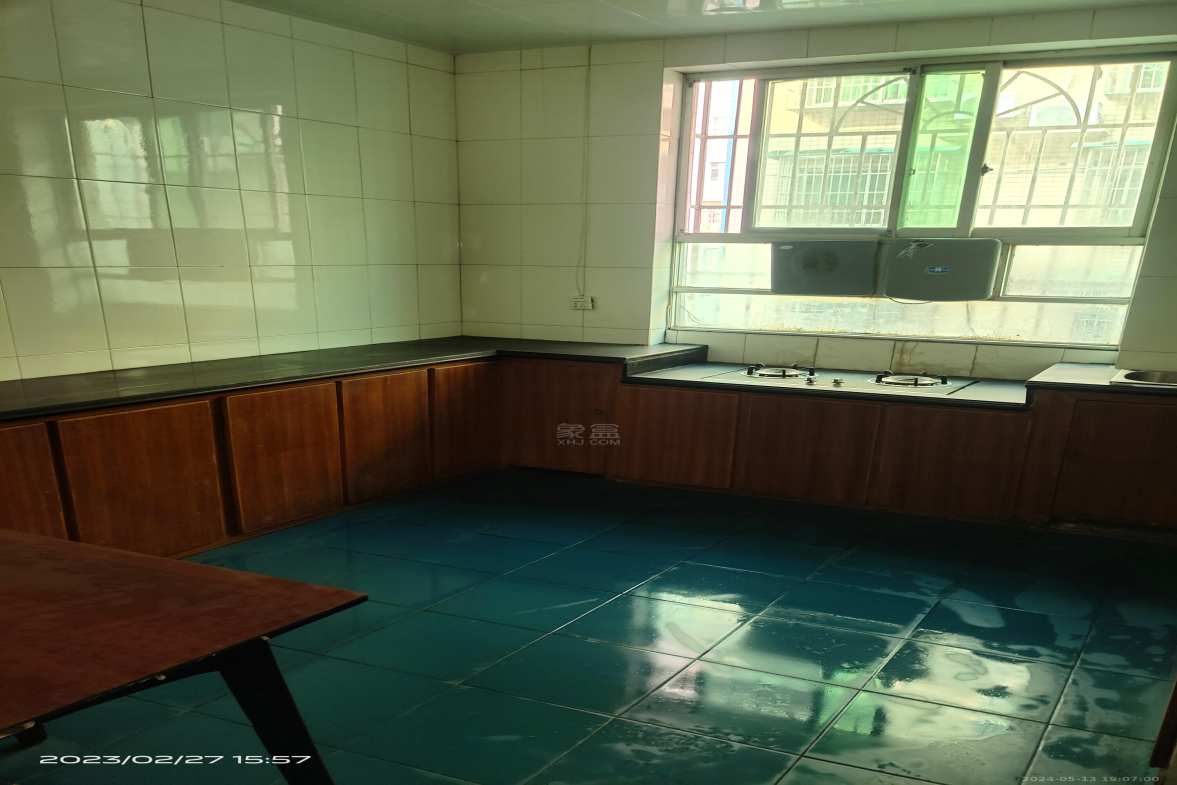 富绅花园  3室2厅1卫    1400.0元/月室内图