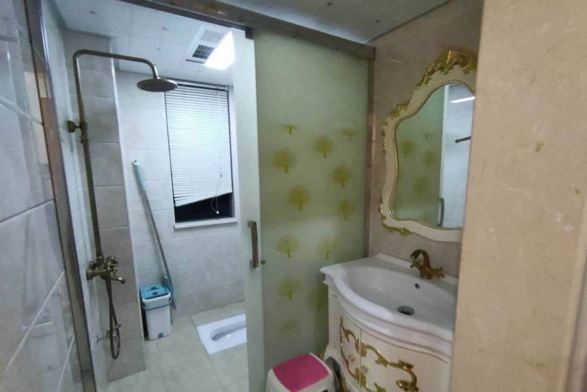 珠江愉景新城  3室2厅1卫   2600.00元/月室内图