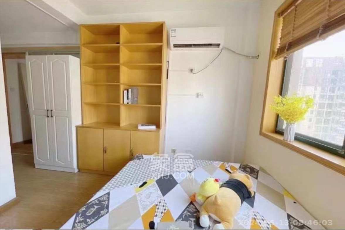 华盛世纪新城  4室2厅1卫    1300.0元/月室内图