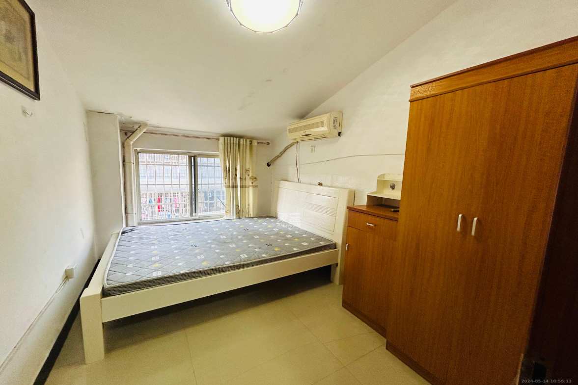 黄泥塘小区  1室1厅1卫    1100.0元/月 黄泥塘小区  1室1厅1卫    1100.0元/月室内图