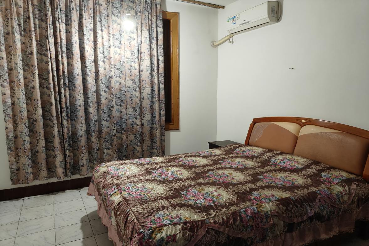 农商银行家属楼  2室1厅1卫    650.0元/月室内图