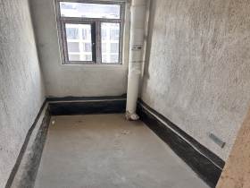 云泰天麓  4室2厅2卫    80.0万