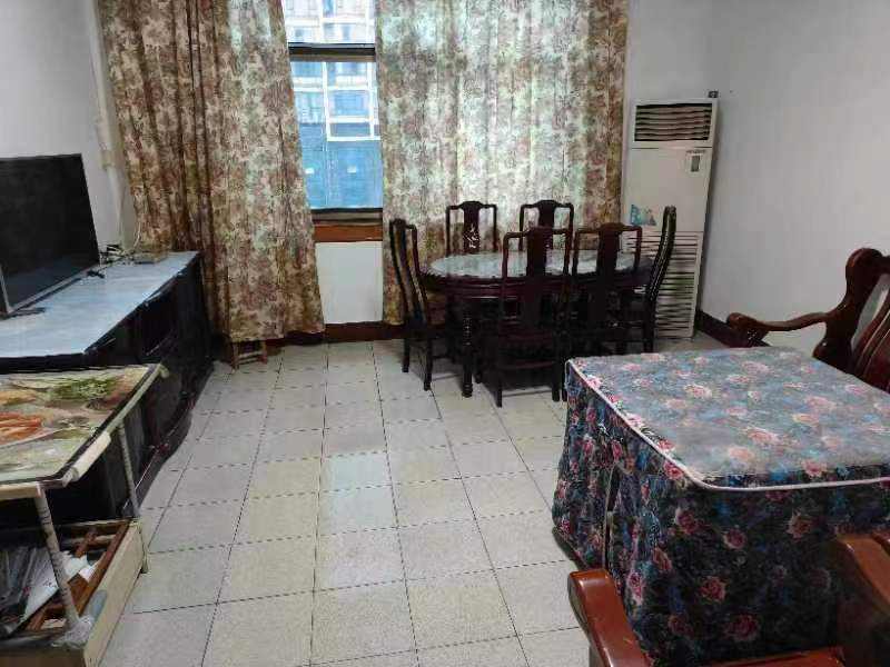 农商银行家属楼  2室1厅1卫    650.0元/月室内图