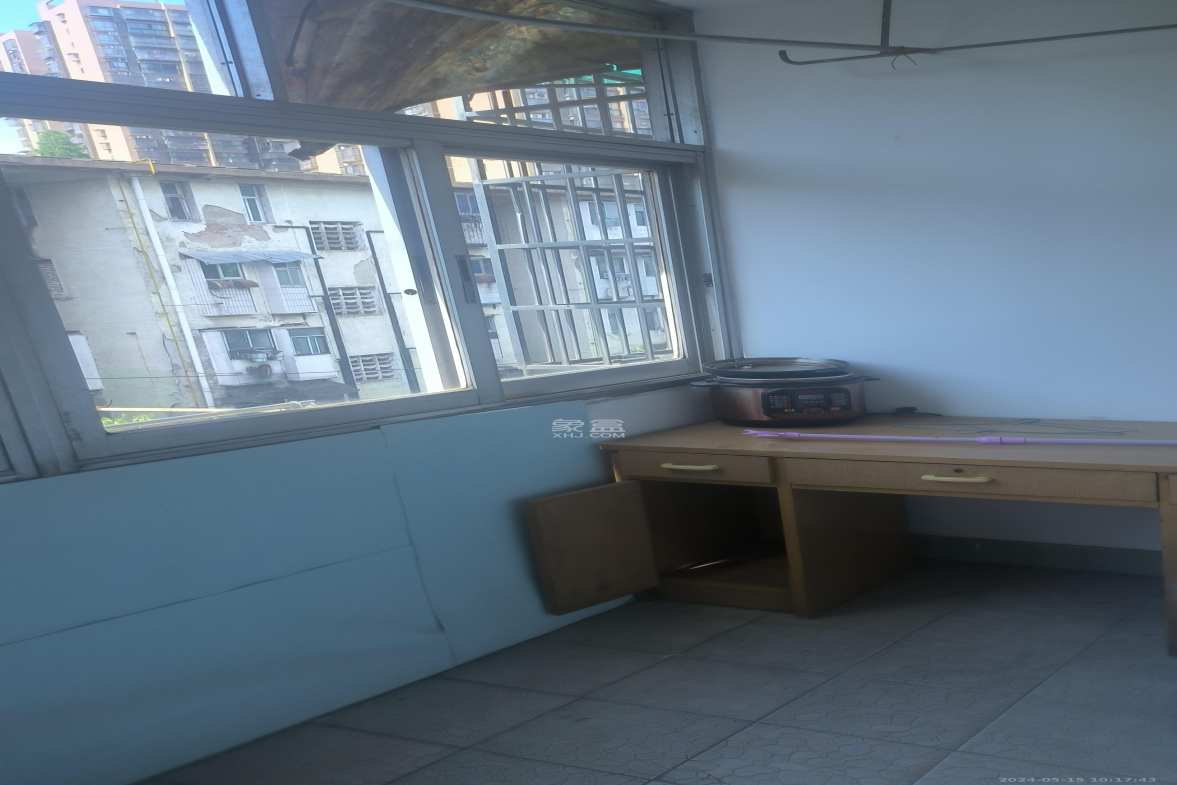 红旗区三片 2室1厅1卫 1400.0元/月 红旗区三片 2室1厅1卫 1400.0元/月室内图