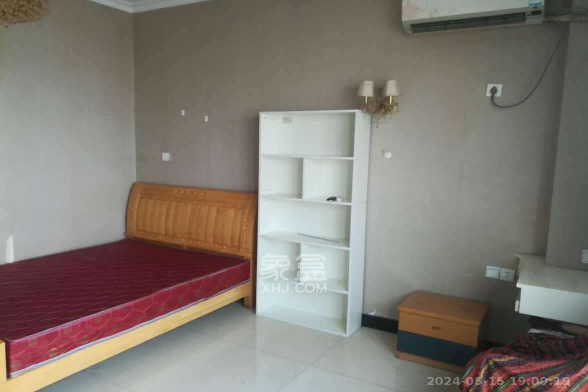 融圣国际  1室1厅1卫    1600.0元/月室内图