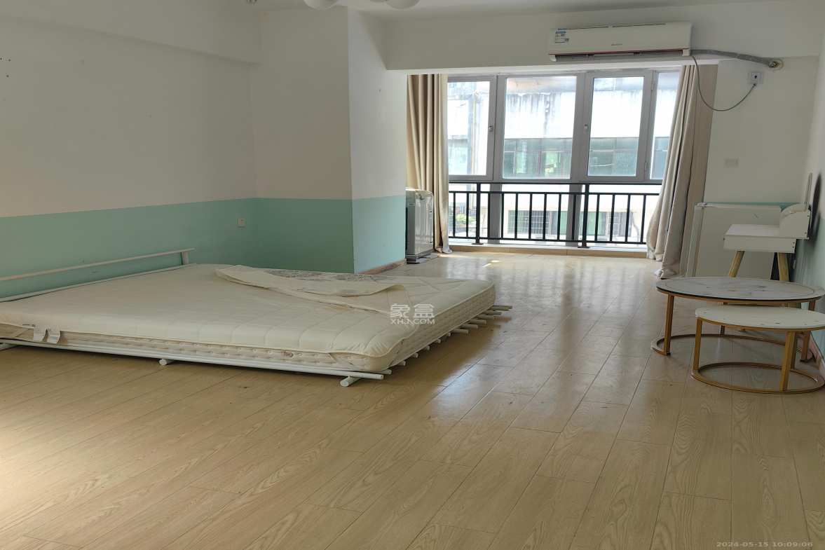 五一中央领御  1室1厅1卫    2000.0元/月 五一中央领御  1室1厅1卫    2000.0元/月室内图