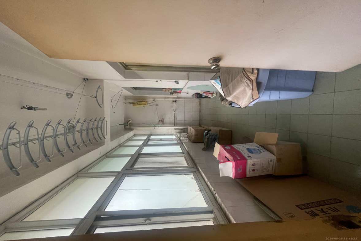 星卫佳园  3室2厅1卫    1000.0元/月室内图