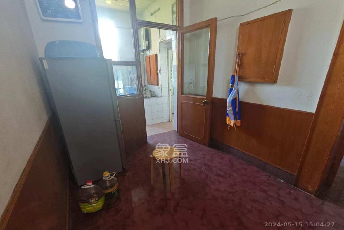 湘农桥社区  3室2厅1卫    2200.0元/月 湘农桥社区  3室2厅1卫    2200.0元/月室内图