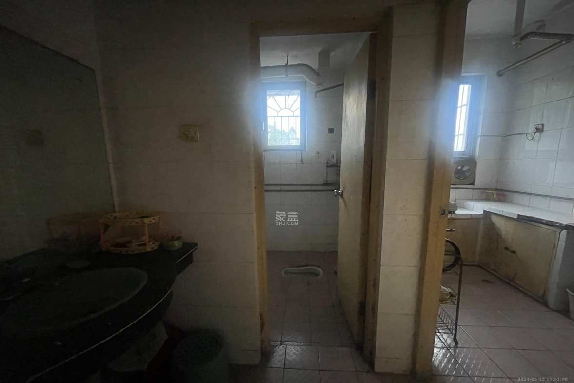 星卫佳园  3室2厅1卫    1000.0元/月室内图