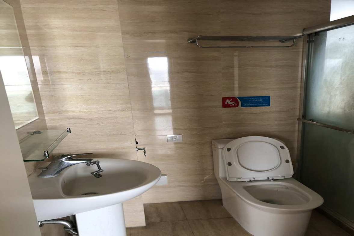 外滩中心  1室1厅1卫    2600.0元/月 外滩中心  1室1厅1卫    2600.0元/月室内图