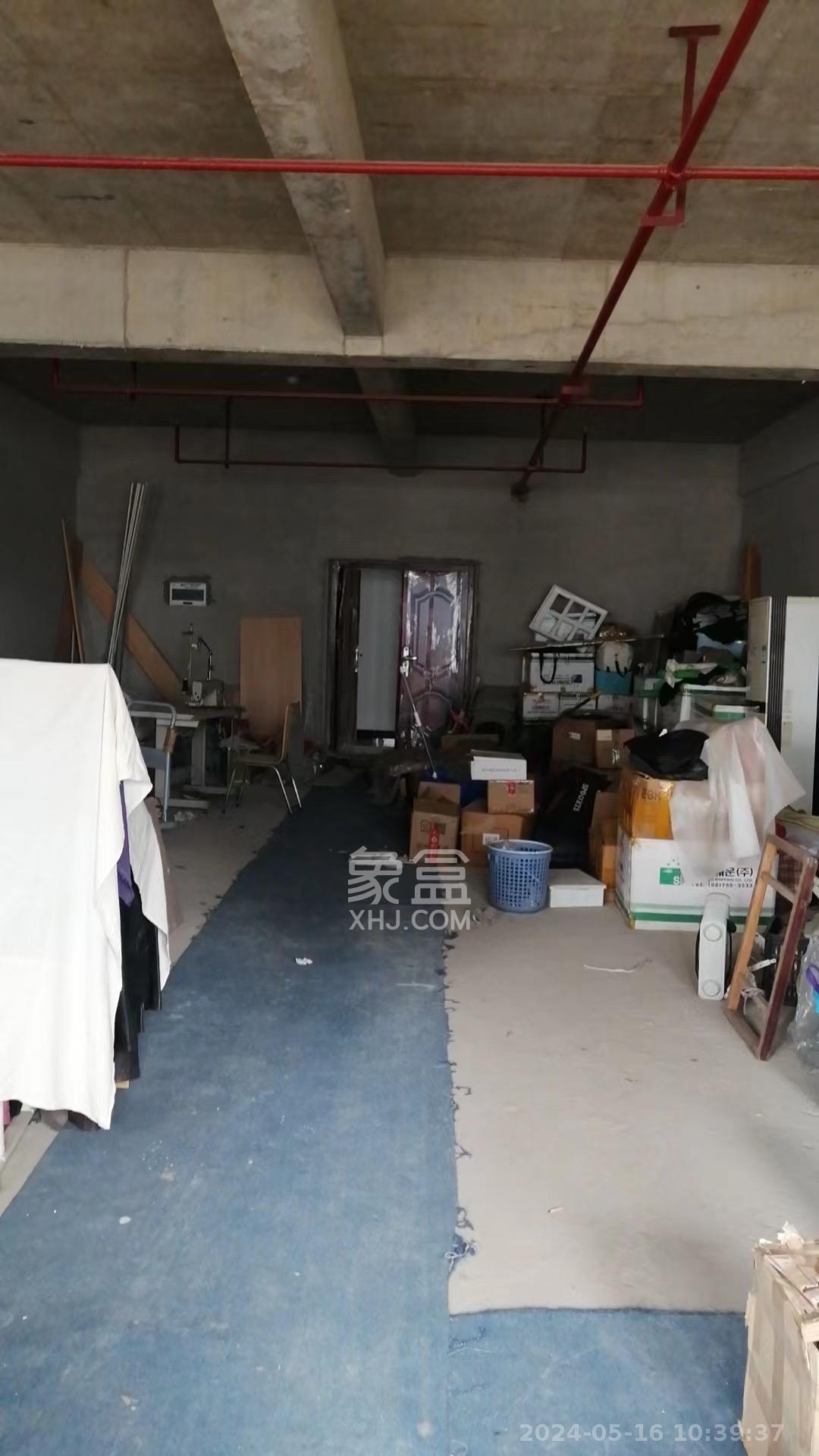 新兴企业中心   390.0㎡      6000.0元/月室内图