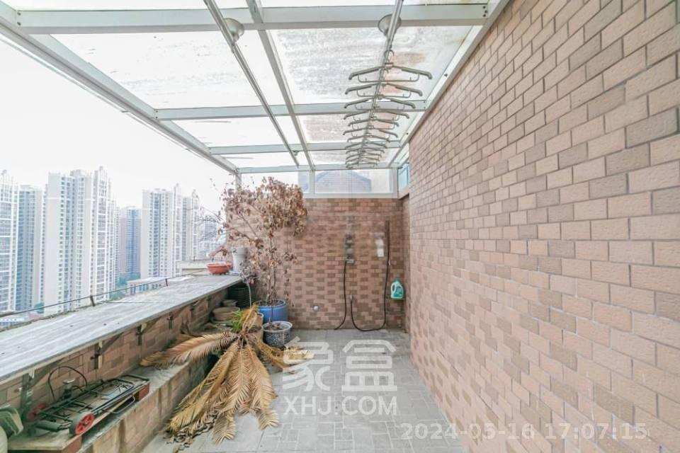华润凤凰城一期  4室2厅2卫   5000.00元/月室内图