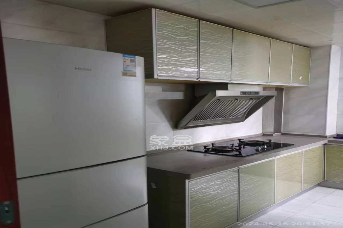 旭辉御府  3室2厅1卫   2200.00元/月室内图