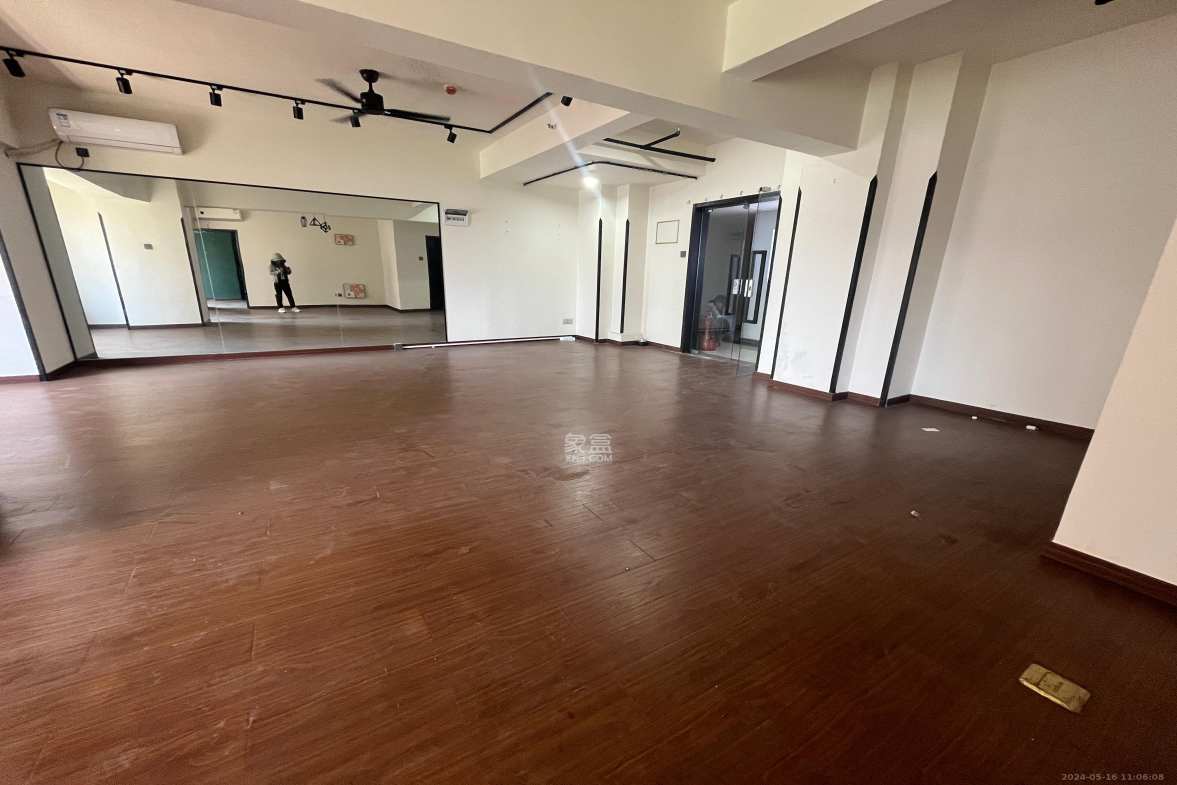 当代滨江MOMA 1室1厅1卫 1800.0元/月 当代滨江MOMA 1室1厅1卫 1800.0元/月室内图