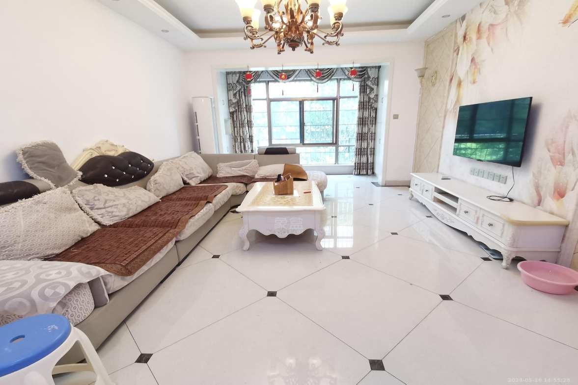 公园道一号(兆富佳园）  3室2厅2卫    1800.0元/月室内图1