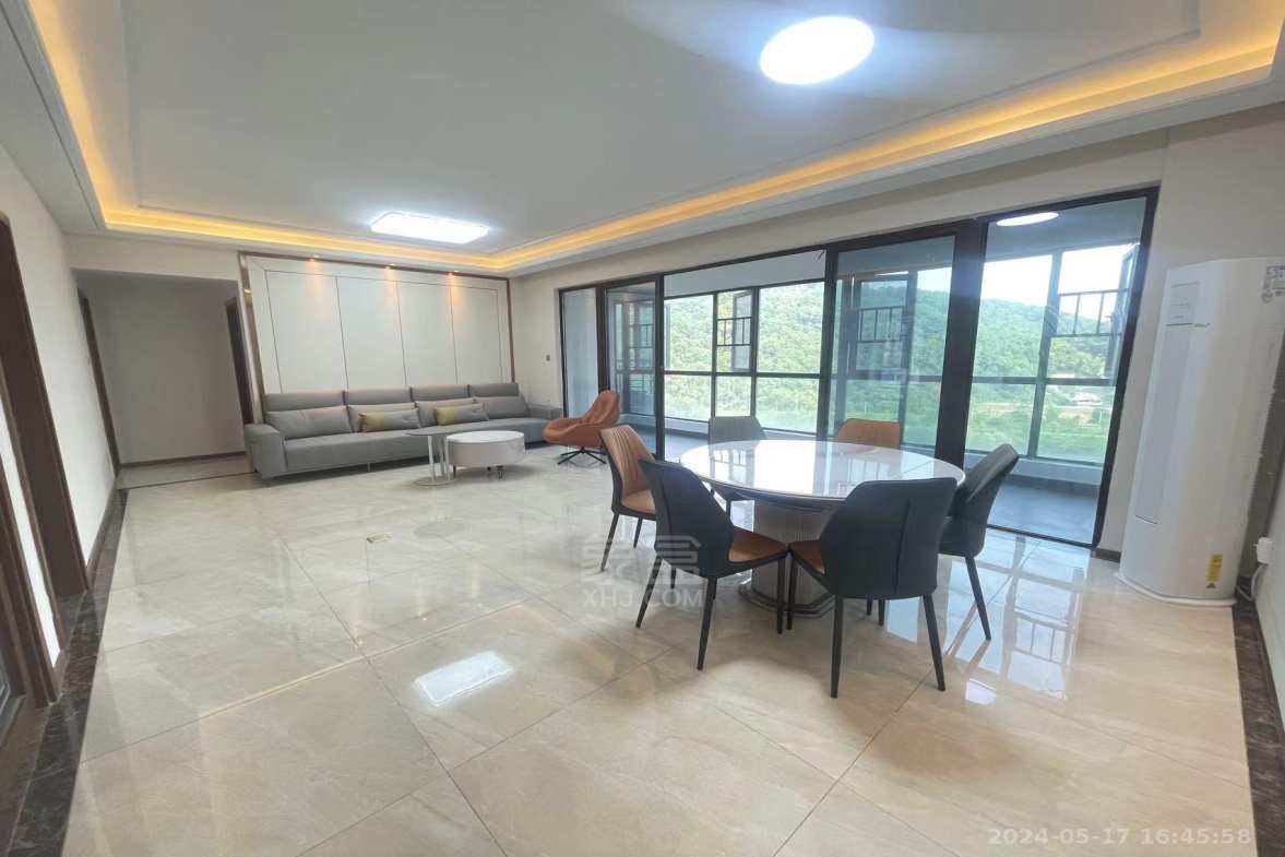 翡翠公园(北大资源) 4室2厅2卫 2800.0元/月 翡翠公园(北大资源) 4室2厅2卫 2800.0元/月室内图