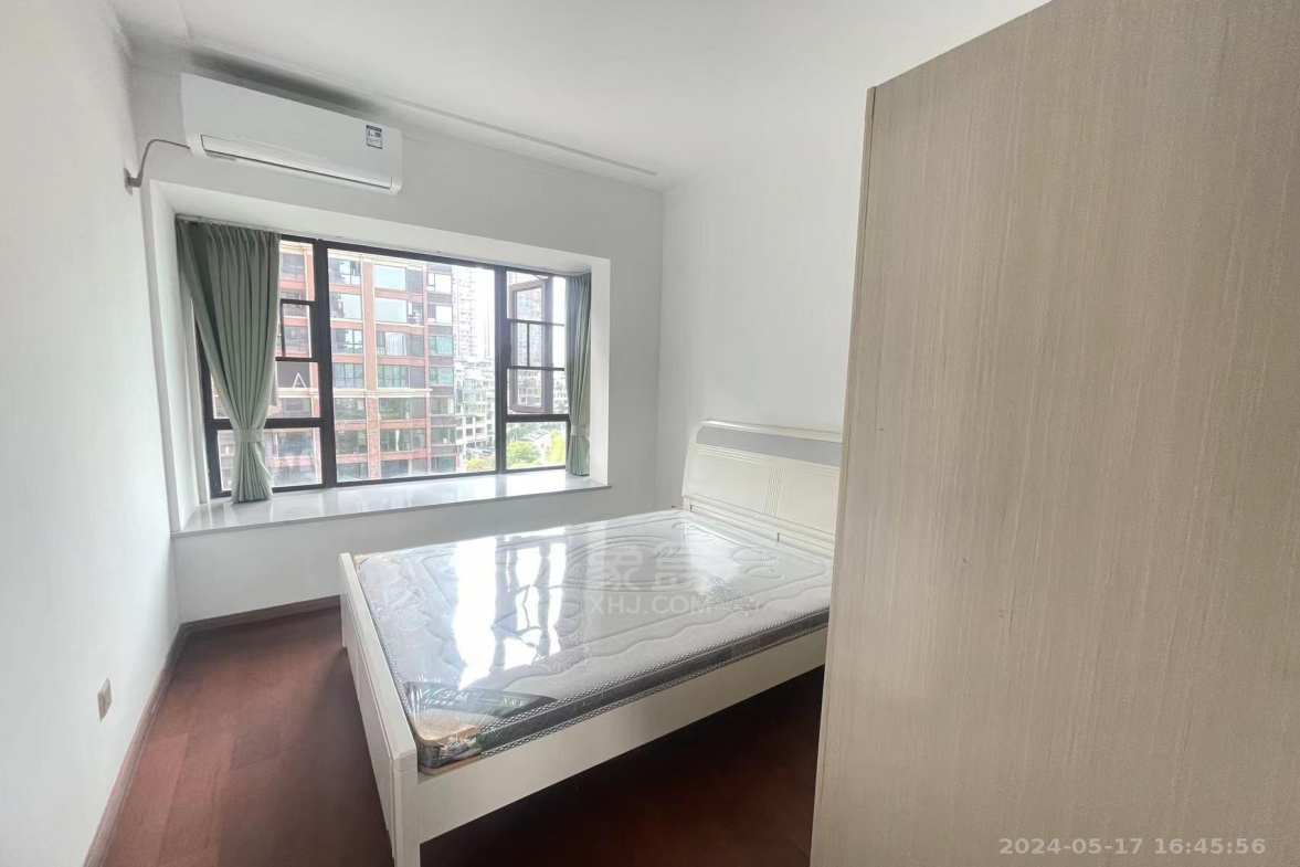 翡翠公园(北大资源) 4室2厅2卫 2800.0元/月 翡翠公园(北大资源) 4室2厅2卫 2800.0元/月室内图