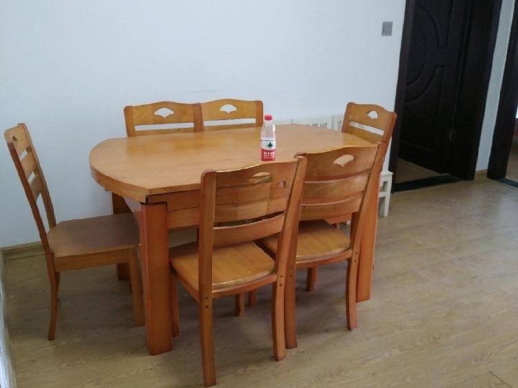 康城上品  2室2厅1卫   1500.00元/月室内图
