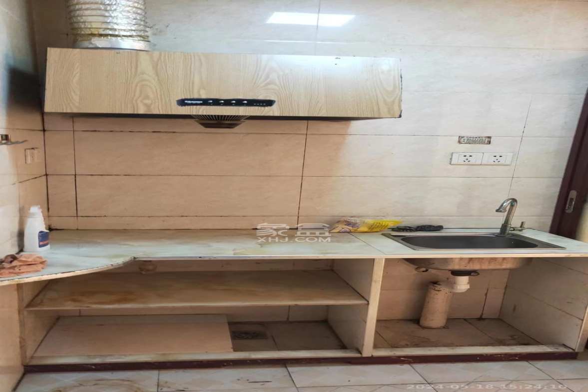 大桥四区 1室1厅1卫 950.0元/月 大桥四区 1室1厅1卫 950.0元/月室内图