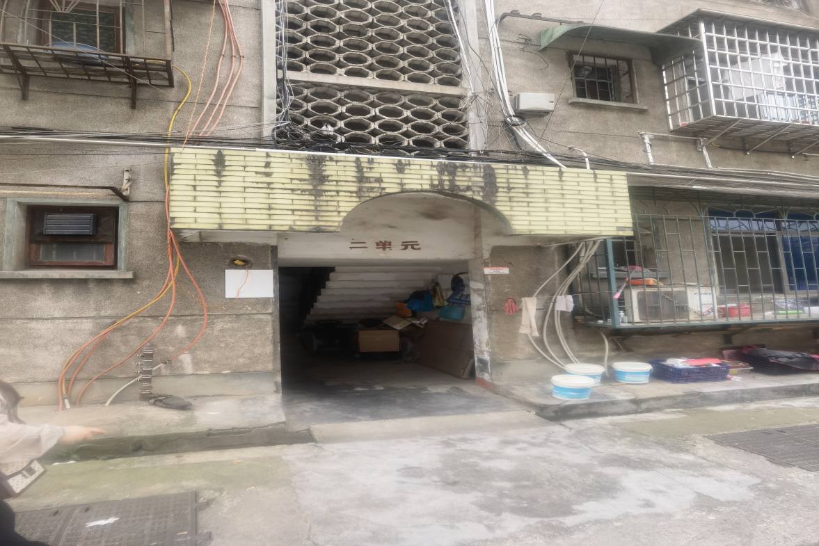 湘煤机清潭小区 2室1厅1卫 26.8万 湘煤机清潭小区 2室1厅1卫 26.8万客厅