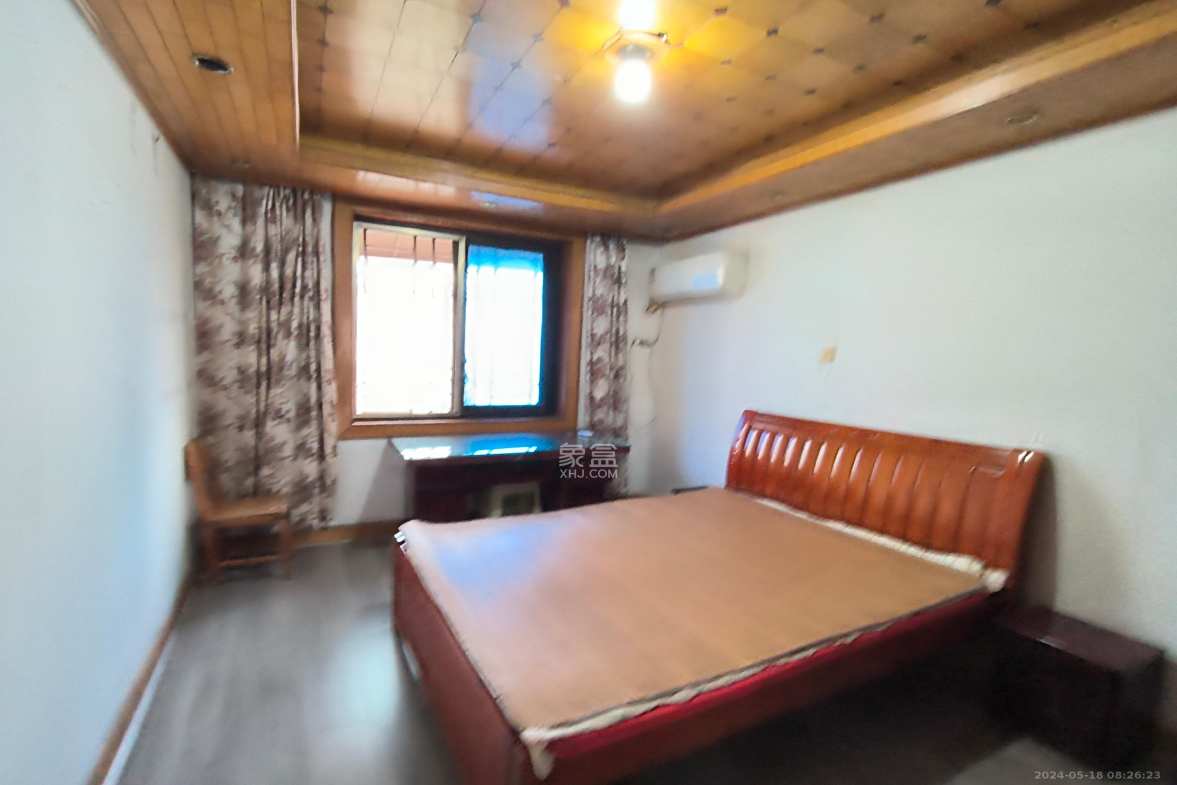 燕山街社区  3室1厅1卫   2400.00元/月室内图