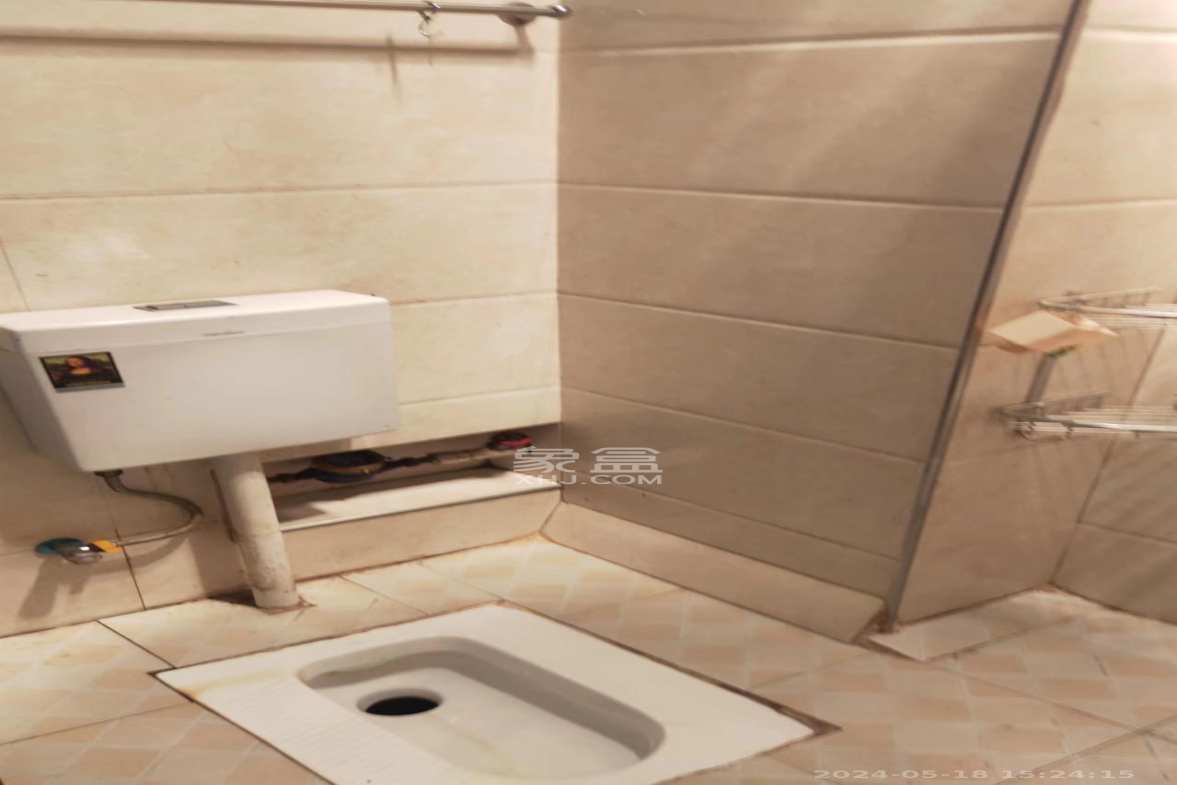 大桥四区 1室1厅1卫 950.0元/月 大桥四区 1室1厅1卫 950.0元/月室内图