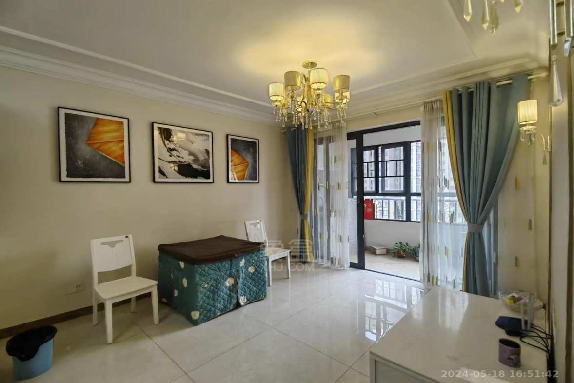 恒大华府  3室2厅1卫    2300.0元/月室内图