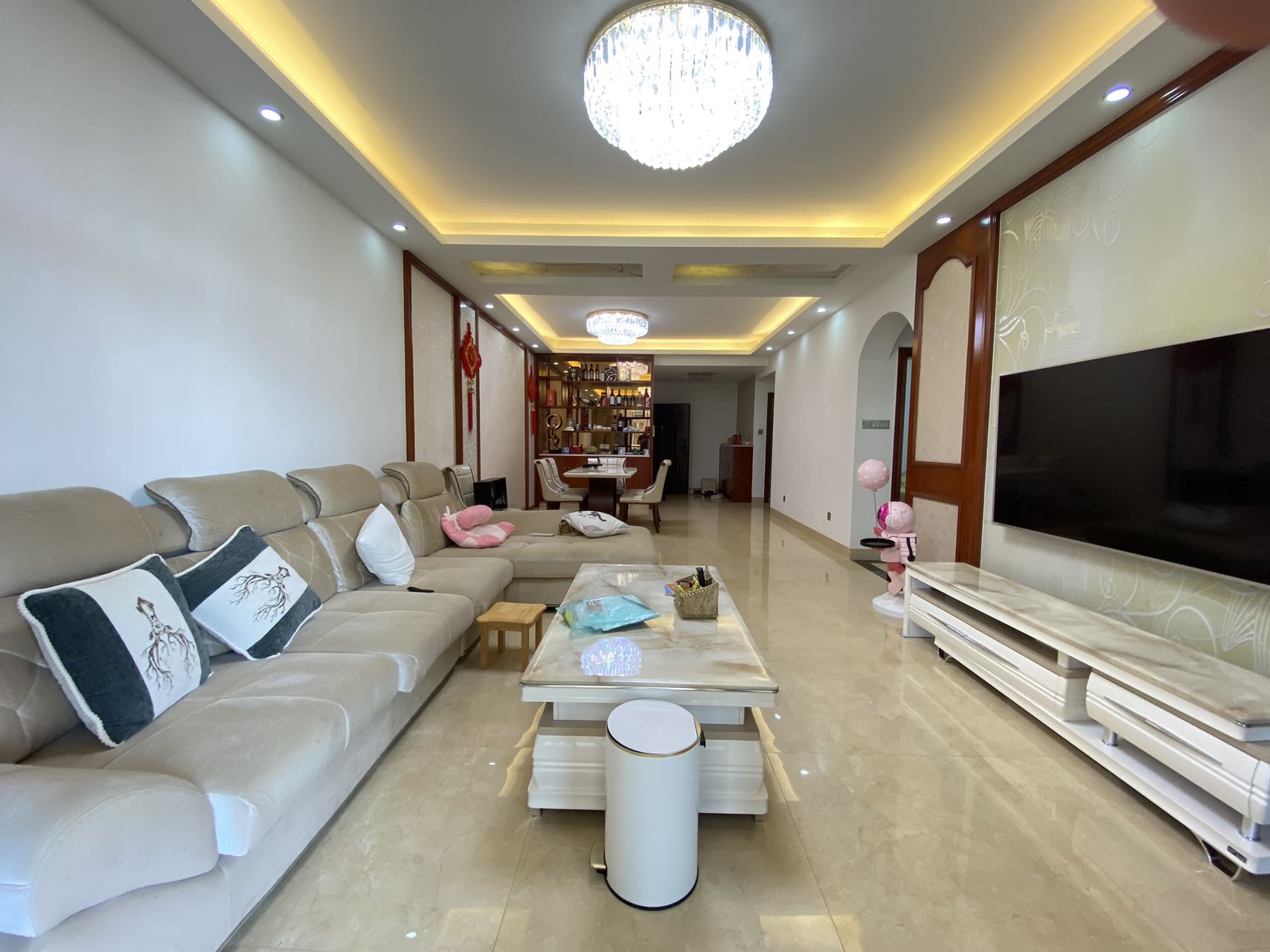 国贸城市花园  3室2厅2卫    225.0万