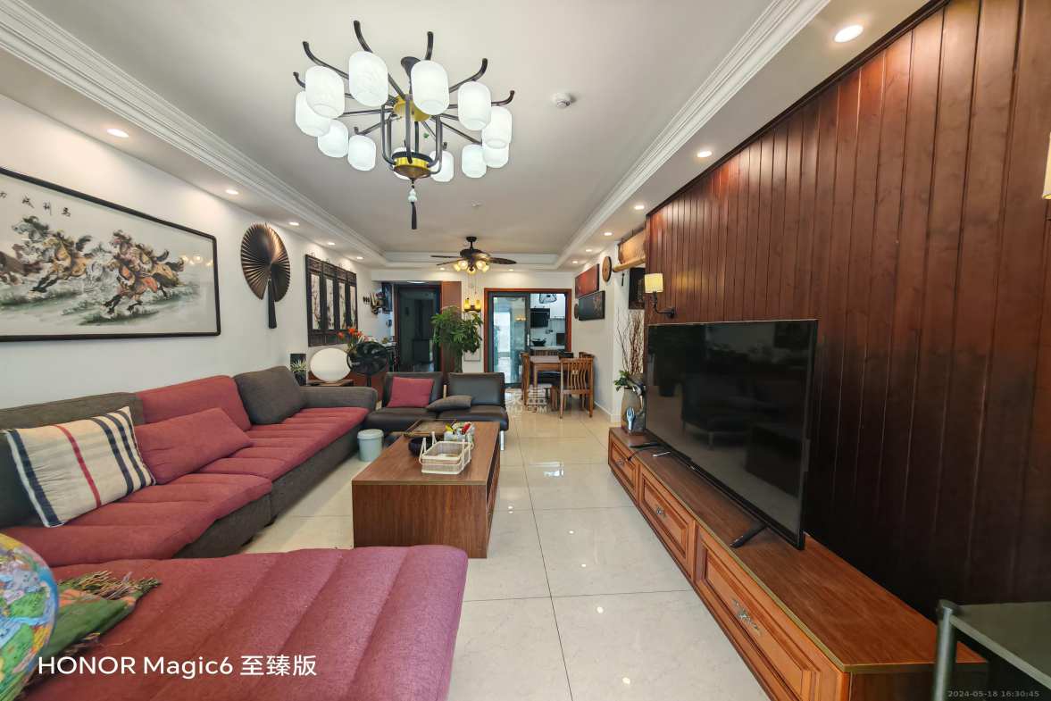 卓越浅水湾  3室2厅2卫   2800.00元/月室内图