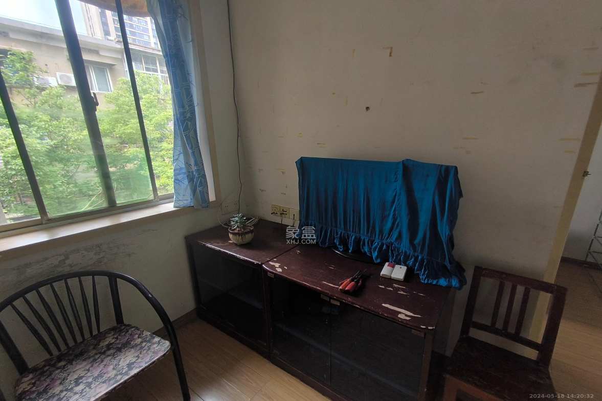 省机械工业学院（湖南工业职业学院雨花校区）  3室1厅1卫   1500.00元/月室内图
