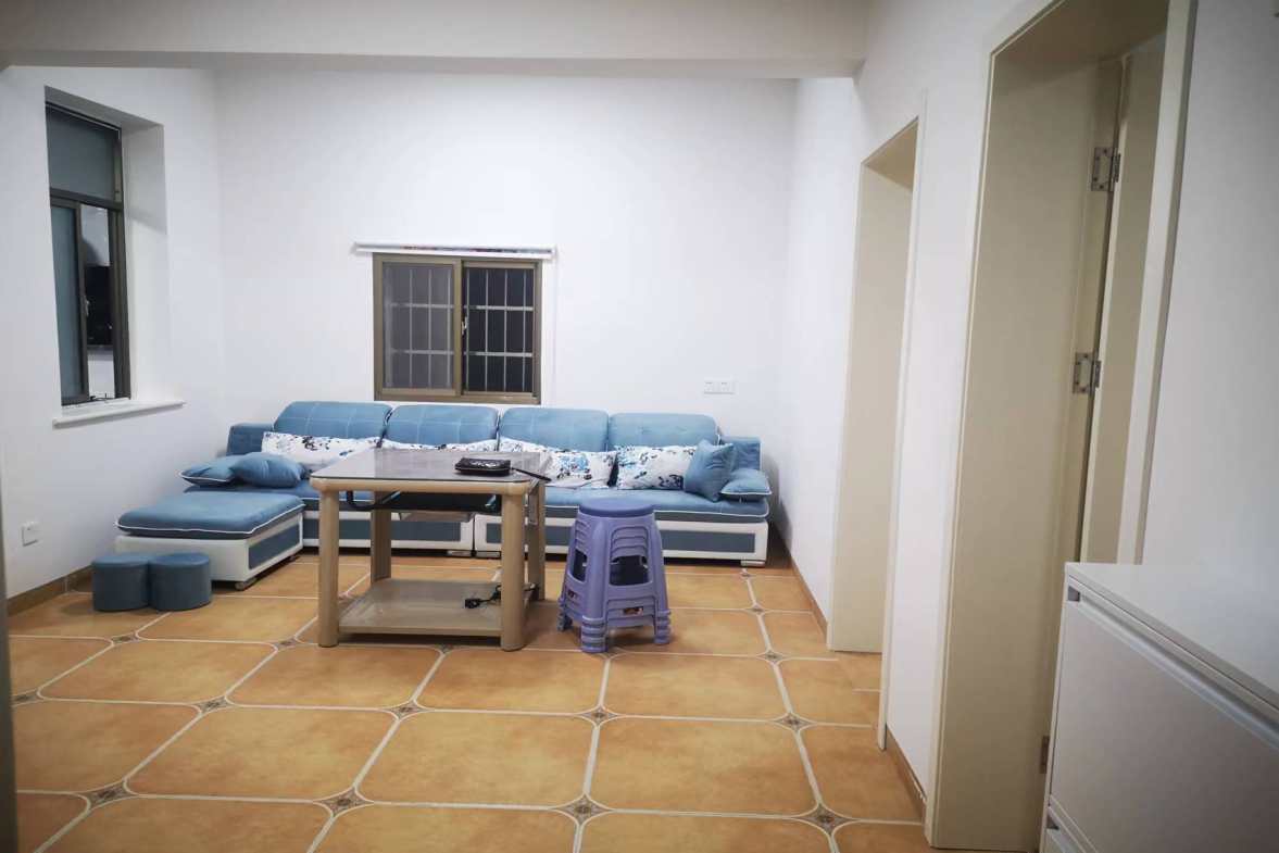 娄底市供销大院家属楼 4室1厅1卫 1600.0元/月 娄底市供销大院家属楼 4室1厅1卫 1600.0元/月室内图