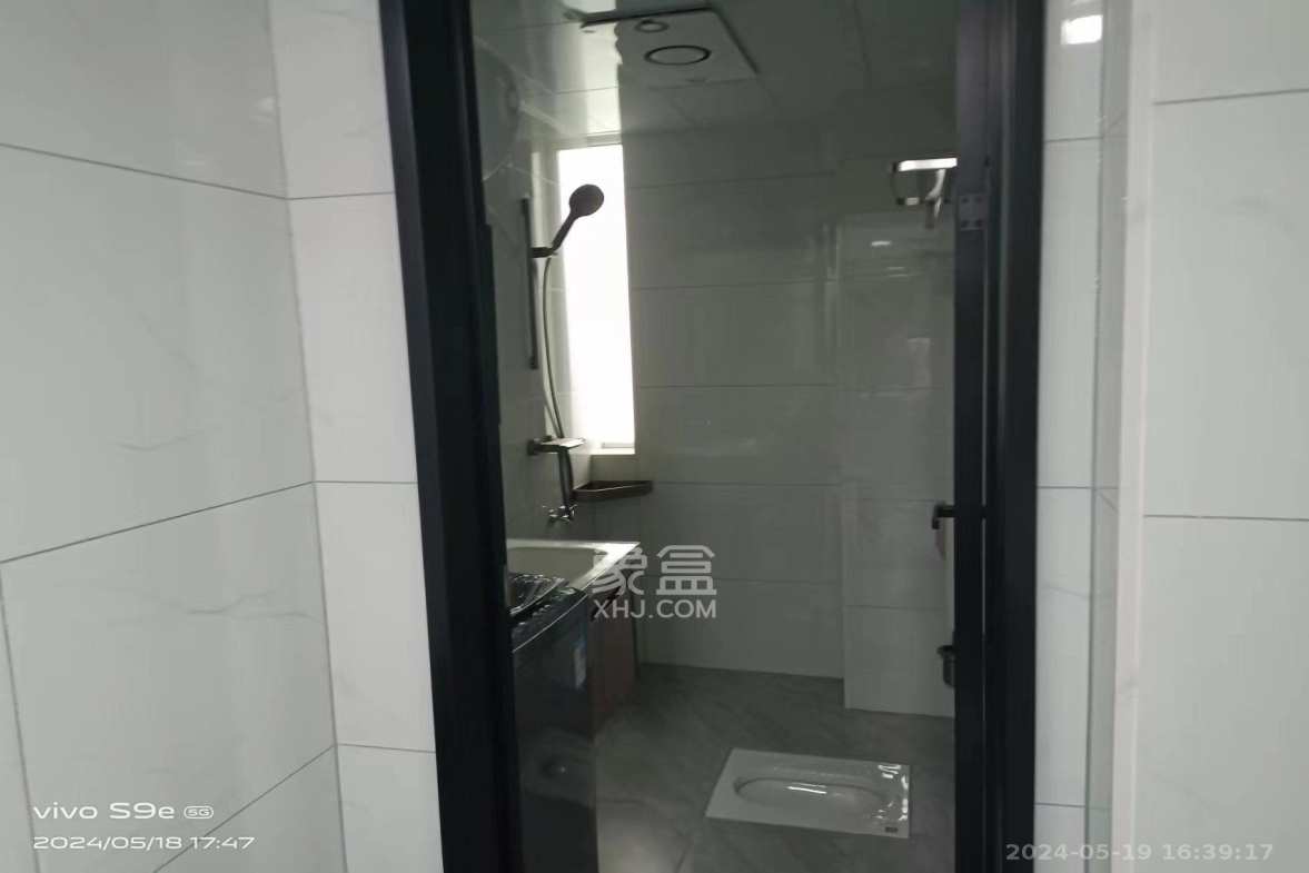 云和华府  0室0厅0卫    5000.0元/月室内图