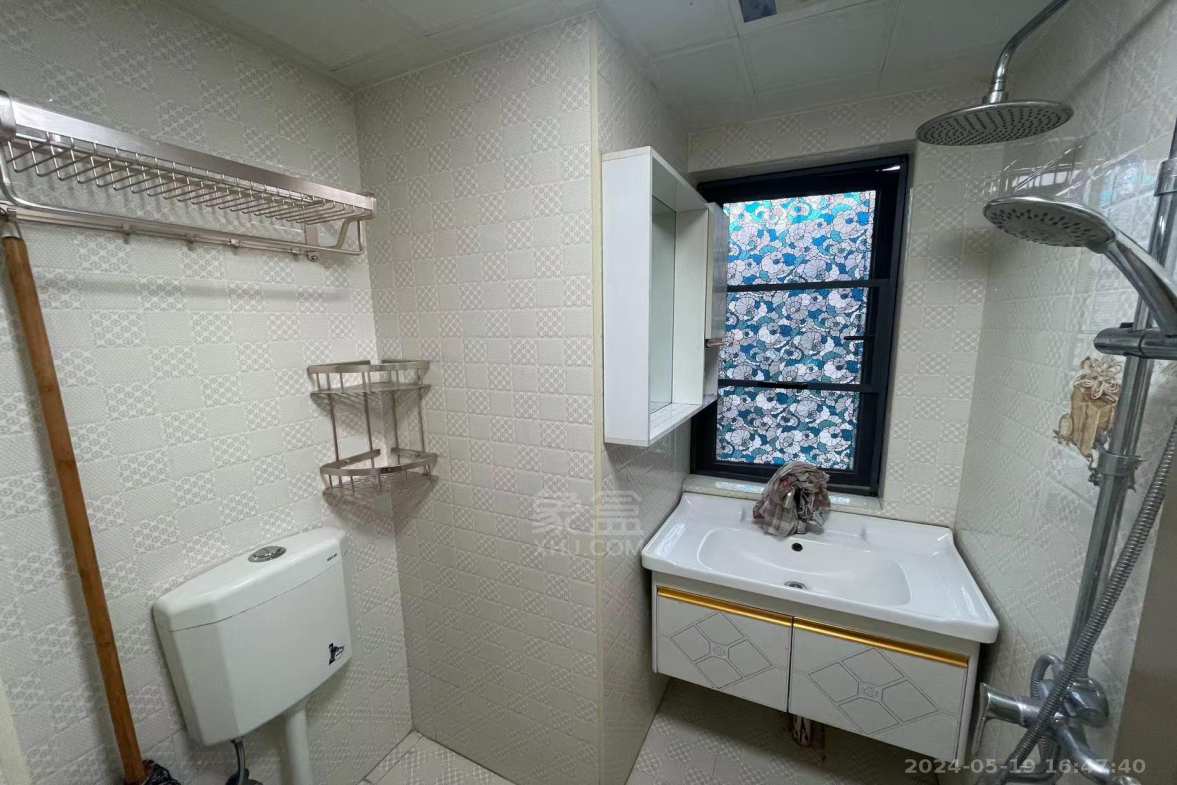 中建御山和苑  1室1厅1卫   1200.00元/月室内图