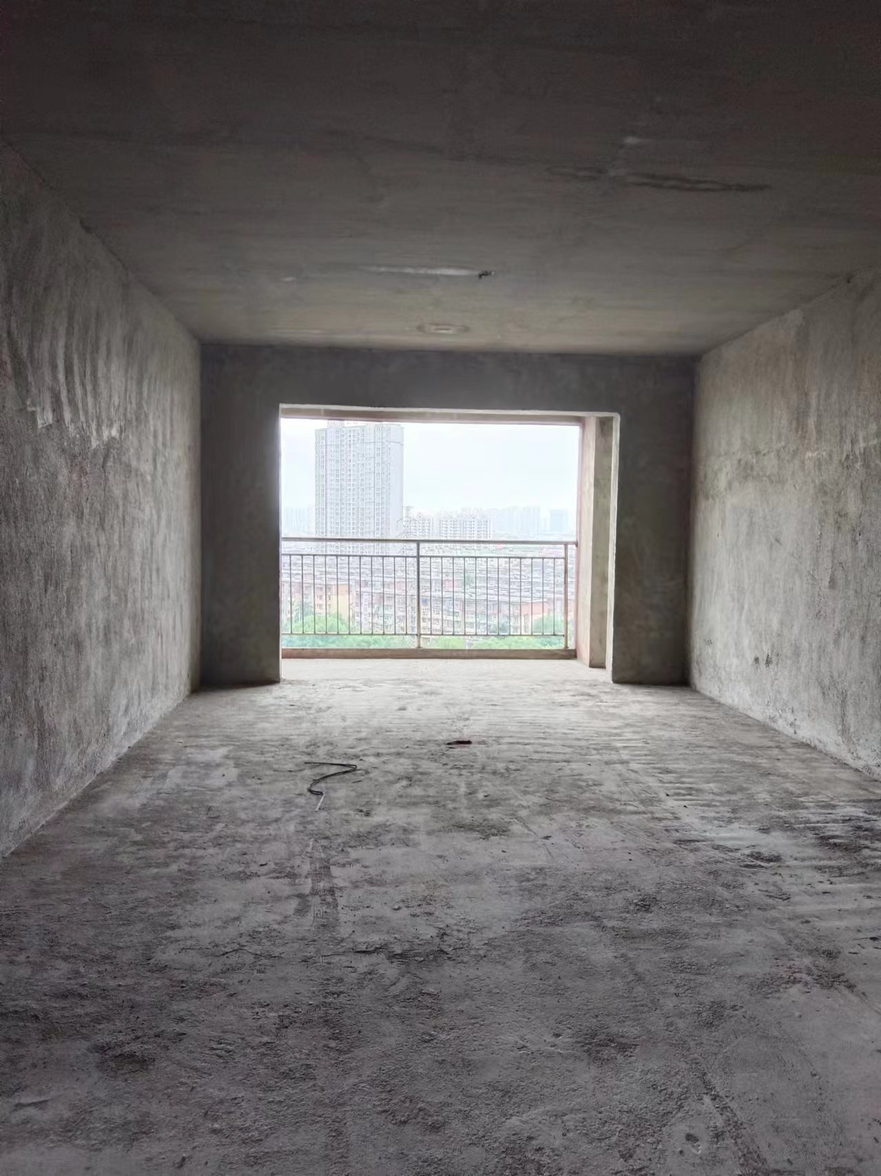 钢都花园  3室2厅2卫   62.00万