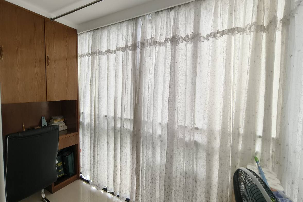 桃花里  3室2厅1卫    56.8万室内图1
