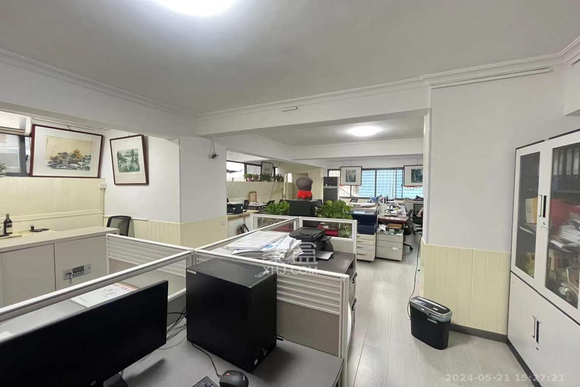 东塘大厦 5室3厅1卫 15000.0元/月 东塘大厦 5室3厅1卫 15000.0元/月室内图