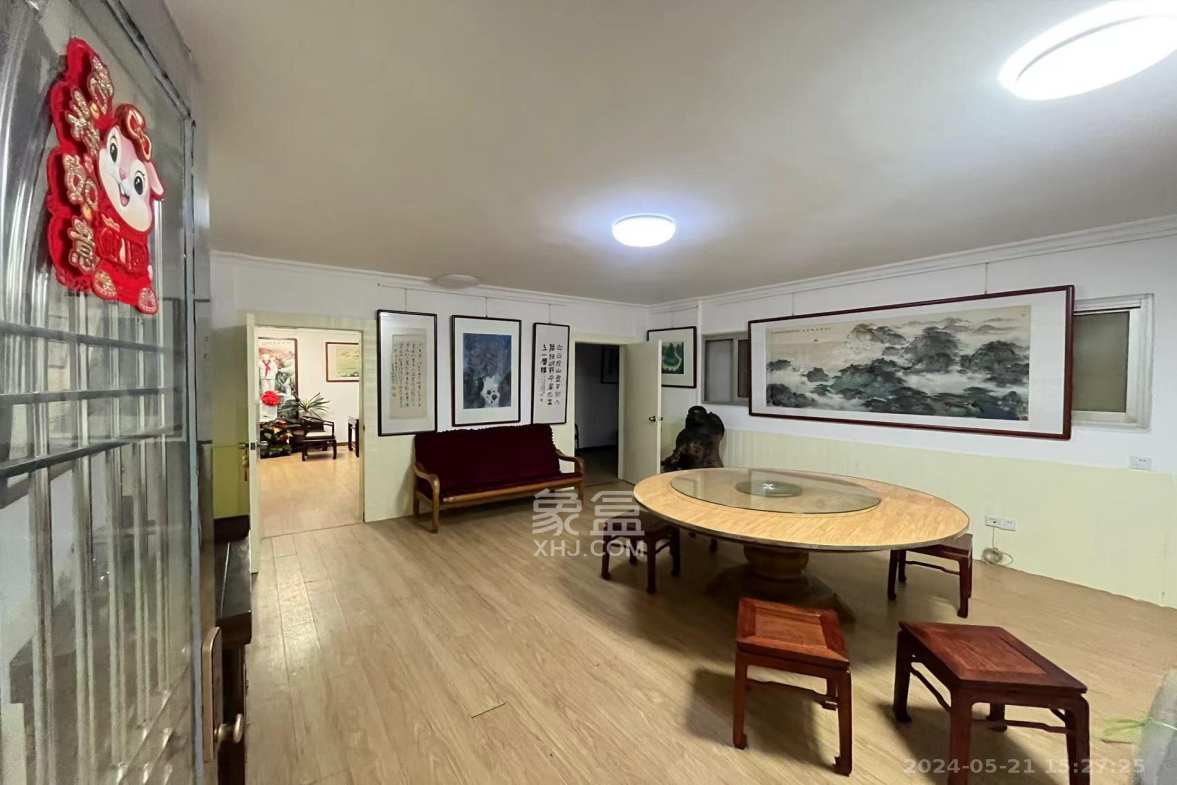 东塘大厦 5室3厅1卫 15000.0元/月 东塘大厦 5室3厅1卫 15000.0元/月室内图