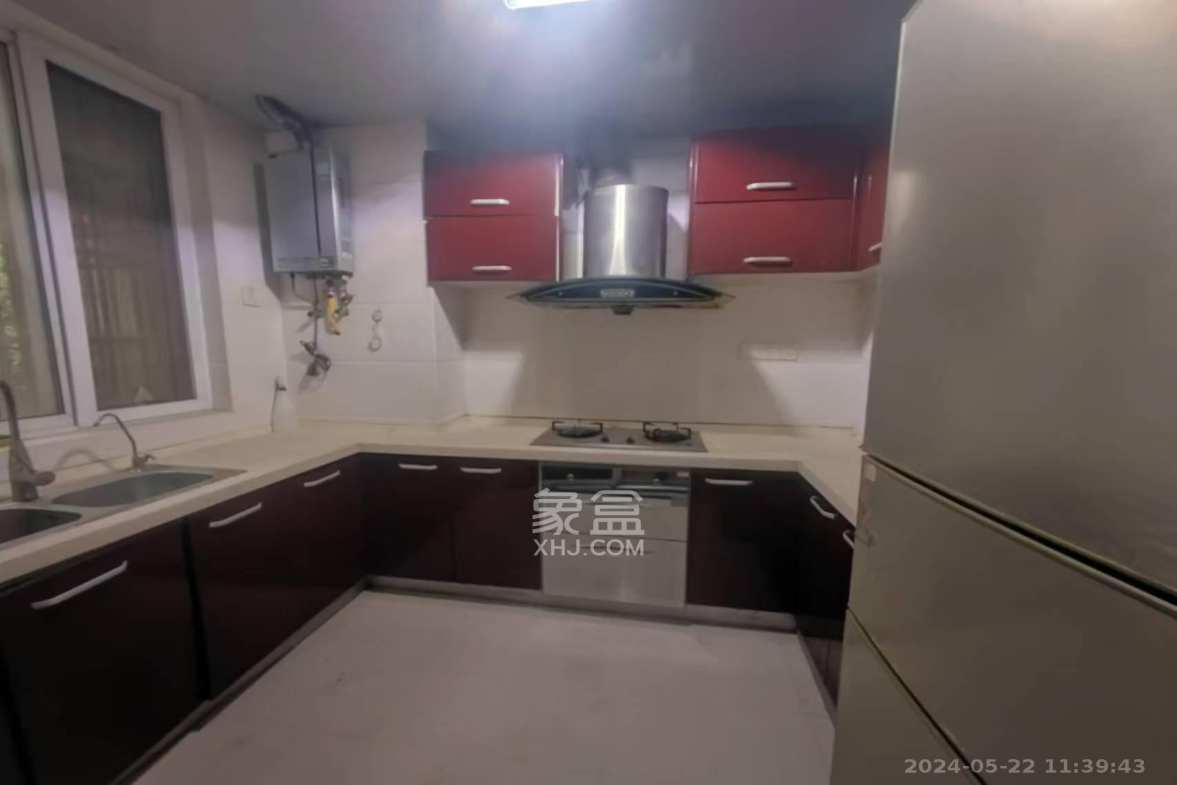 长丰星城  4室2厅2卫    1600.0元/月室内图