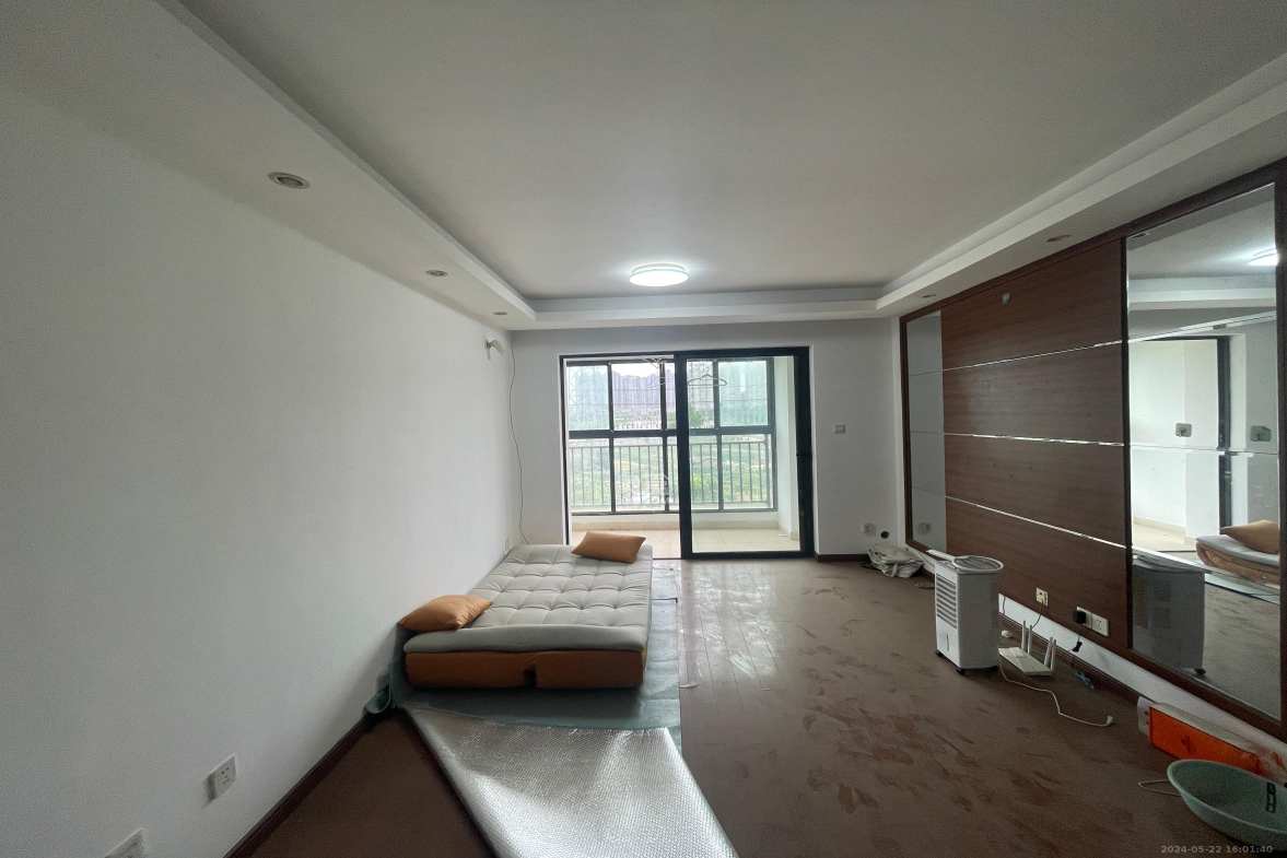 万科城 2室2厅1卫 2500.0元/月 万科城 2室2厅1卫 2500.0元/月室内图