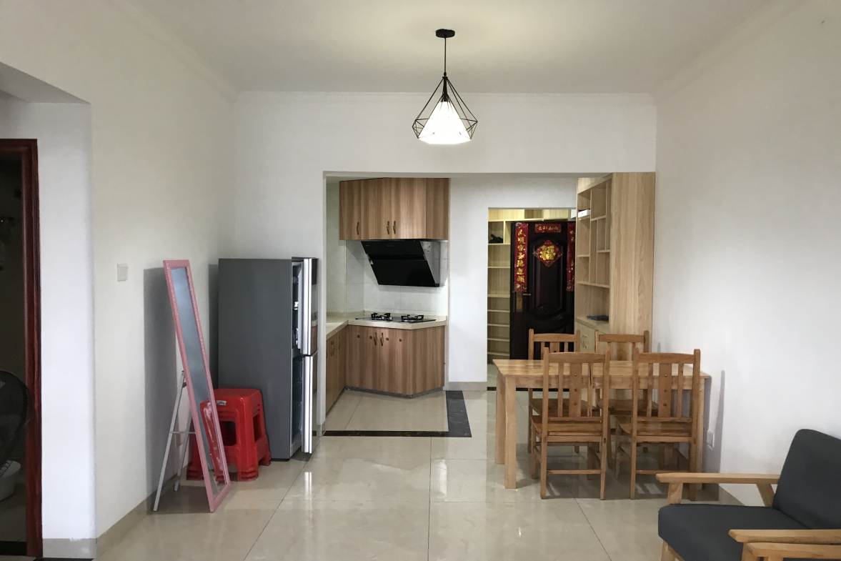 伟达雅郡 2室2厅1卫 2300.0元/月 伟达雅郡 2室2厅1卫 2300.0元/月室内图